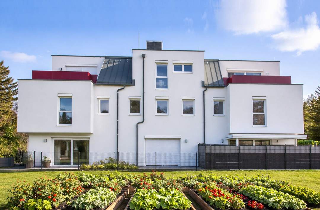 Ziegelmassiv-Reihenhaus in Grünruhelage mit City-Nähe | Niedrigenergie mit PV-Anlage &amp; LWP | inkl. Parkplatz