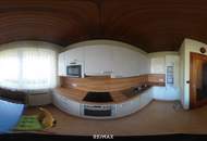 *** Helle Erdgeschosswohnung mit Balkon, 2 Schlafzimmern &amp; viel Potenzial in Langenwang ***