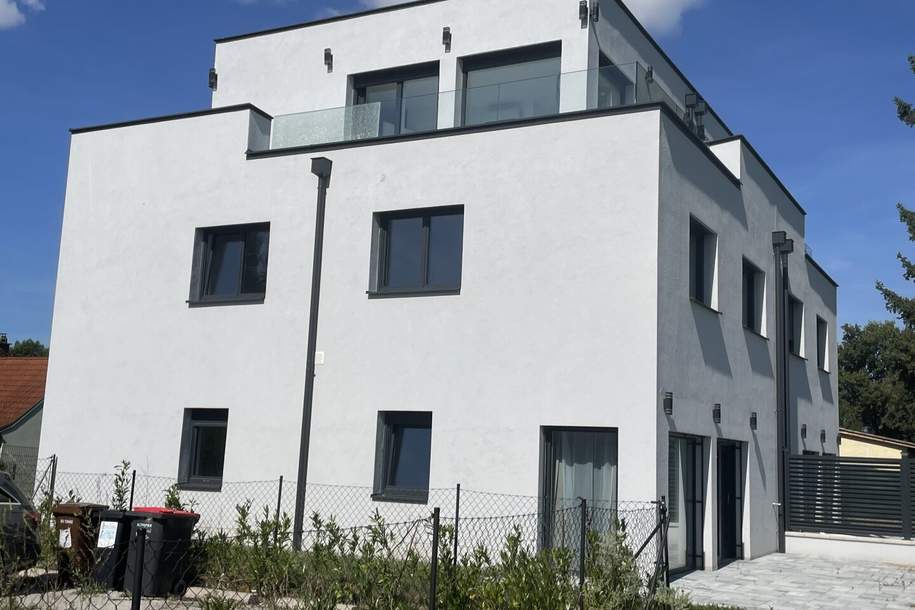 PROVISIONSFREI! Wunderschöne Doppelhaushälfte mit ca. 160m² Wfl., 5 Zi, Garten, Terrasse 2 Stellplätze in der Nähe von Wiener Neustadt, Haus-miete, 2.500,00,€, 2625 Neunkirchen
