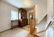*** Charmantes Landhaus, 154m², Teilsaniert mit großem Gartenanteil und viel Potenzial ***