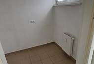 Unbefristete 2-Zimmer-Wohnung mit Balkon!
