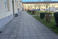 DRAGONER HÖFE: Büro-/Atelier-/Ordi-/Geschäftsfläche exklusiv u. einzigartig - Gewölbe, Granitsäulen, beeindruckende Raumhöhe...- weitreichender Gestaltungsfreiraum in historischen Gemäuern - optionale Lagerfläche mit 27 m²