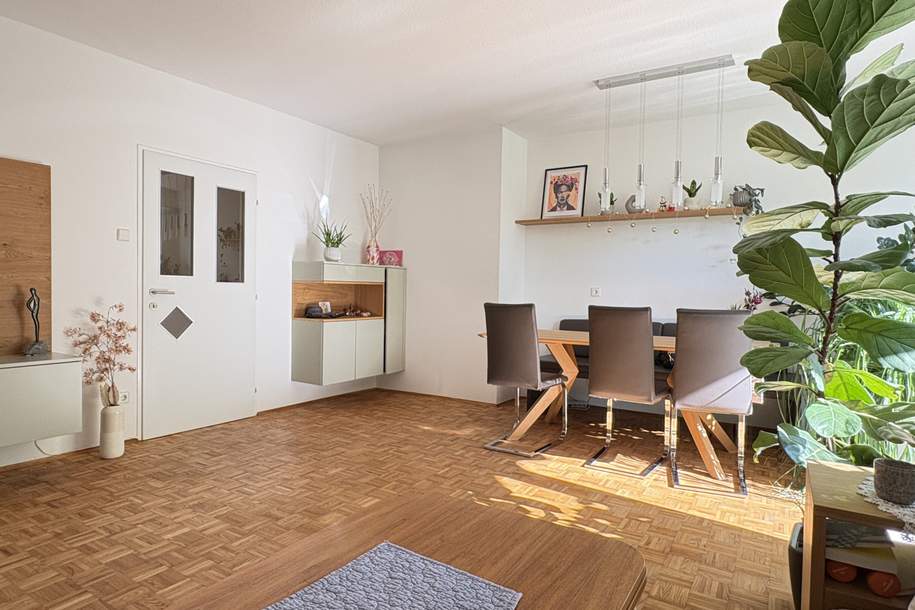 Zentrale Lage, große Innenhof-Loggia: Charmante 4-Zimmer-Wohnung, Wohnung-kauf, 225.000,€, 4020 Linz(Stadt)