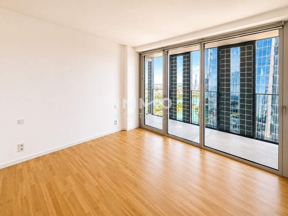Corner. West. Panorama. – Exklusives Wohnen - 3 Zimmer 2 Loggien im DC2