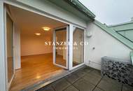 SONNIGES &amp; MODERNES TERRASSENDACHGESCHOSS