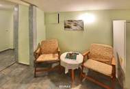 Exklusive Rarität - Villa mit traumhaftem Garten und Ordination