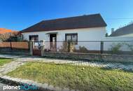 Gemütliches Einfamilienhaus mit großem Garten, Pavillon und Pool