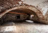 Sanierungsbedürftiges Einfamilienhaus zentral gelegen! (Provisionsfrei)