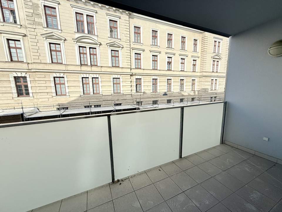 1160! Schöne LOGGIA 2 Zimmerwohnung in der City!