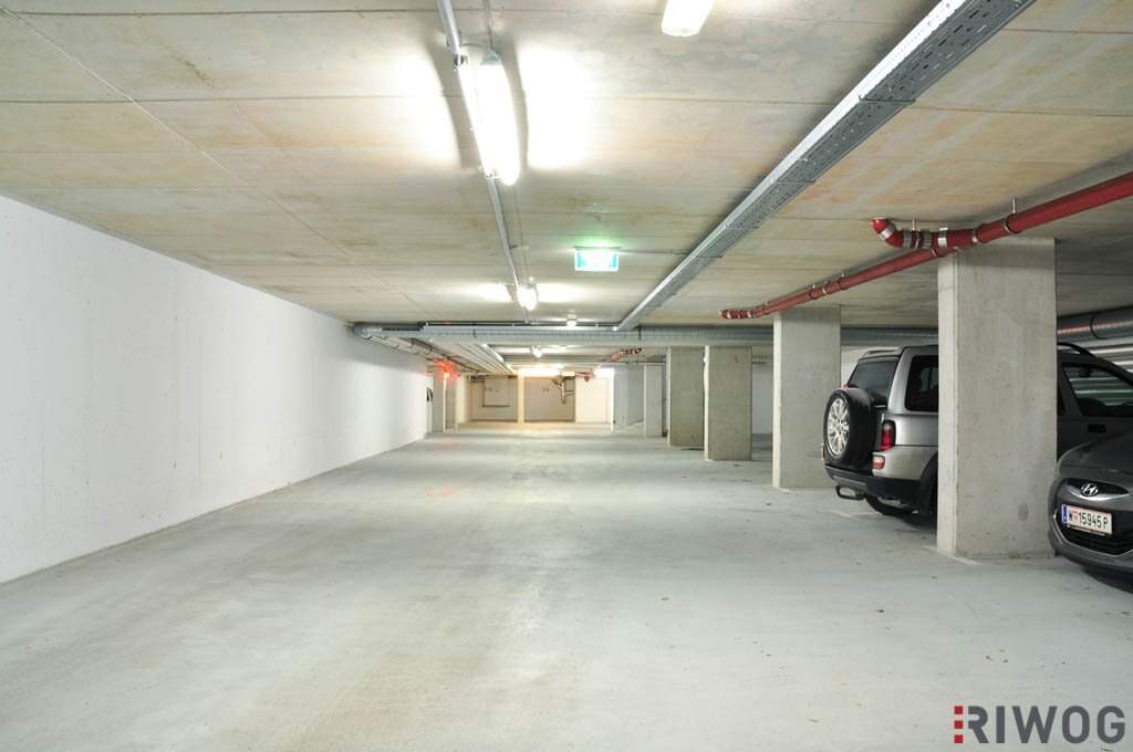 Tiefgaragenplatz nähe Hoßplatz zu verkaufen!