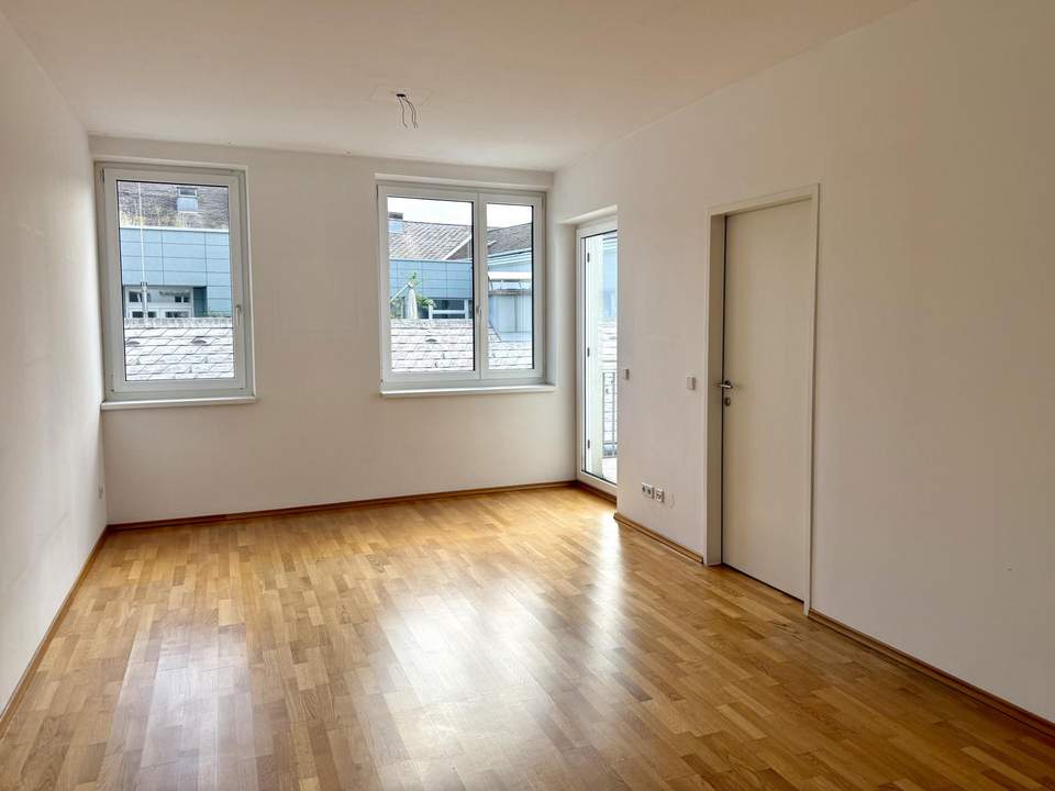 Helle Citywohnung mit Balkon direkt an der Linzer Hauptstraße