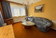 Ferienpension oder Familienidylle? Vielseitiges Wohnhaus mit Bergpanorama & Potenzial