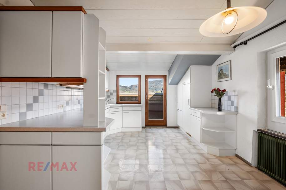 Helle 3-Zimmer Dachgeschosswohnung mit Charme in Frastanz zu verkaufen!, Wohnung-kauf, 6820 Feldkirch