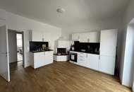 UNBEFRISTETE große 5 Zimmer im frisch ausgebauten Dachgeschoss mit DG-Terrasse!