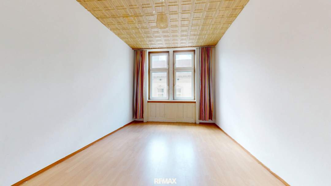 Sanierungsbedürftige 2-Zimmer-Wohnung nahe Johann-Nepomuk-Berger-Platz