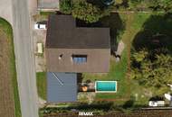 Wohntraum in Eggendorf: Familienhaus mit Pool, Weinkeller & Ausbaupotenzial