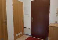Möblierte 2-Zimmer-Wohnung mit Balkon, Grünblick und Tiefgarage in absoluter Ruhelage