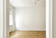 Altbau zum Verlieben - Flügeltüren, Ruhelage und Josefstadt-Flair! Sanierte 2-Zimmer Wohnung mit Seltenheitswert im Lieblingsbezirk!