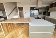 Familienjuwel mit XXL Terrasse in saniertem Stilhaus - für Verwöhnte und alle, die Besonderes lieben...