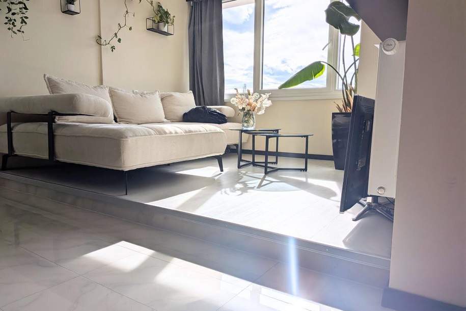 Traumhafte 2-Zimmer-Wohnung mit Penthouse-Flair und Weitblick durch den Wintergarten, Wohnung-kauf, 129.000,€, 8570 Voitsberg