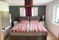 Bauernhaus mit Nebengebäude und Feldern in Durchham