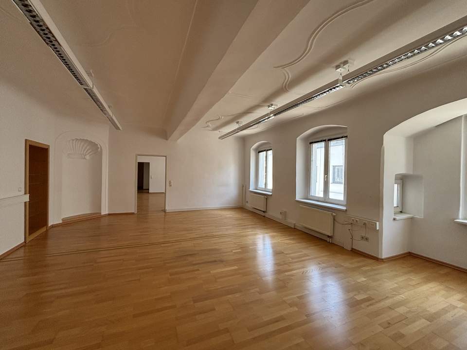 Helle Büroflächen mitten im Zentrum