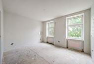 ++Q16++ Renovation-needed 2-room old building flat, lots of potential
