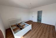 Neu gebautes Haus mit Pool und Doppelgarage