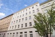 NEUER PREIS | HOFRUHELAGE mit GRÜNBLICK und ca. 8,5 m² Balkon-Option (baubewilligt) | 4. Etage | Sanierungsbedürftiger Altbau | Nähe Einsiedlerpark, U4 Margaretengürtel, künftiger U2-Station Reinprechtsdorfer Straße