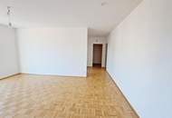 Zentrale 2-Zimmer-Wohnung mit Balkon und Einbauküche in Neumarkt