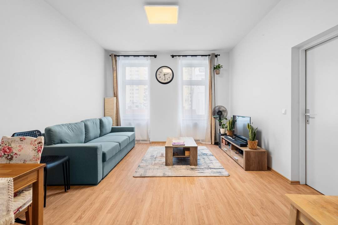 "Charmanter Altbau trifft 3 Zimmer - Top-Lage beim Donauzentrum"