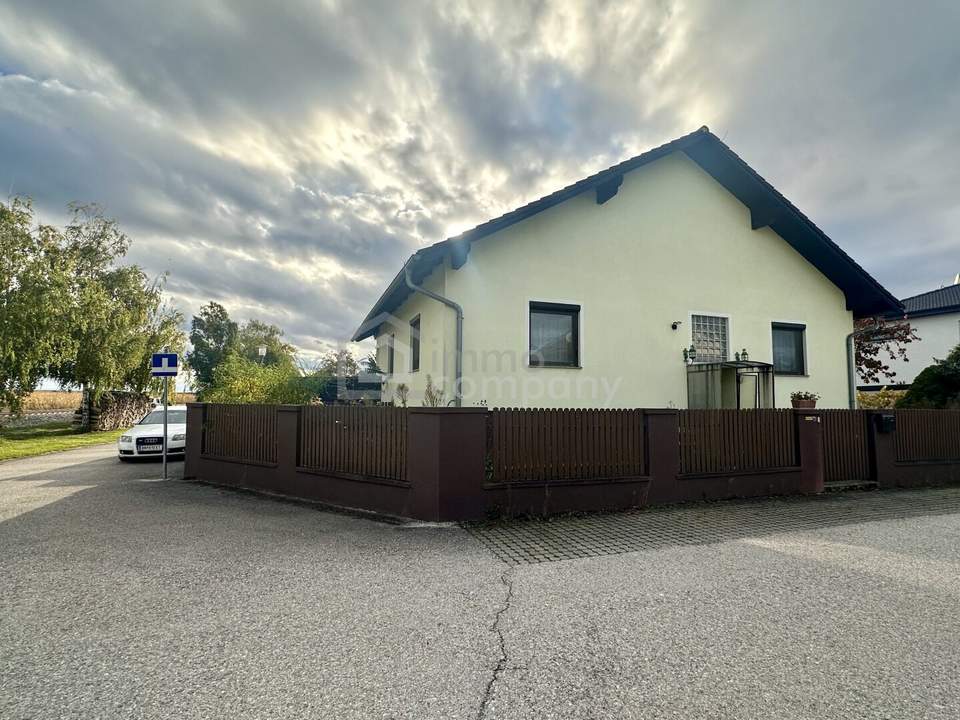 Großzügiges Einfamilienhaus - Grünruhelage Nähe Wien !