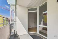 Hochwertig sanierte 2-Zimmer-Wohnung nahe dem Kongresspark mit Garagenplatz