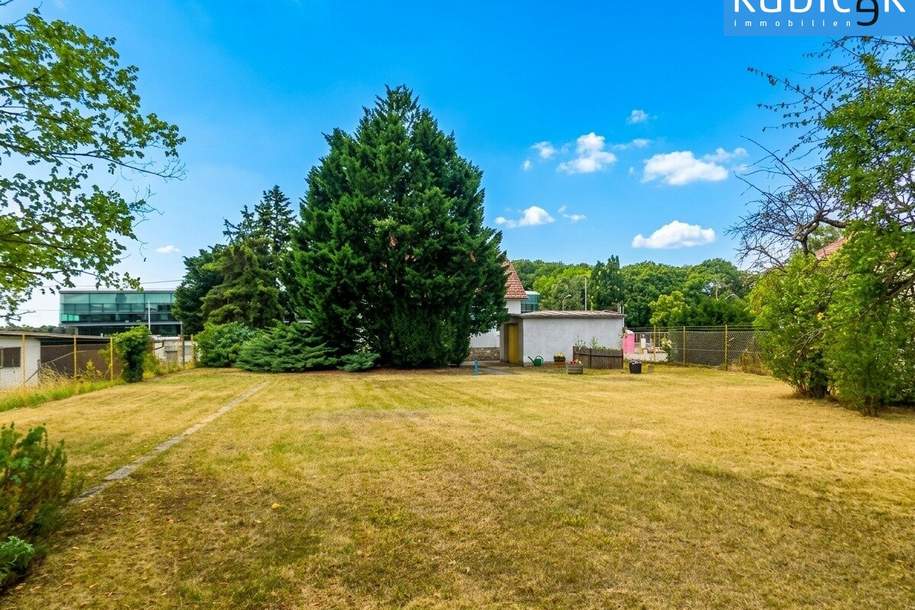 Großes Grundstück mit Altbestand Nähe Siegesplatz, Grund und Boden-kauf, 750.000,€, 1220 Wien 22., Donaustadt
