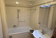 attraktive Eigentumswohnung im 2. Stock mit Lift, Loggia mit wunderschönem Fernblick und Tiefgaragenplatz