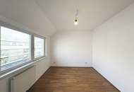 Lichtdurchflutete 2-Zimmer-Wohnung mit neuer Küche - Loggia in den Innenhof - direkt beim Enkplatz!