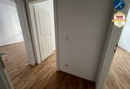 GENERALSANIERTER ERSTBEZUG: 3 Zimmer-Altbau im beliebten Reindorfviertel