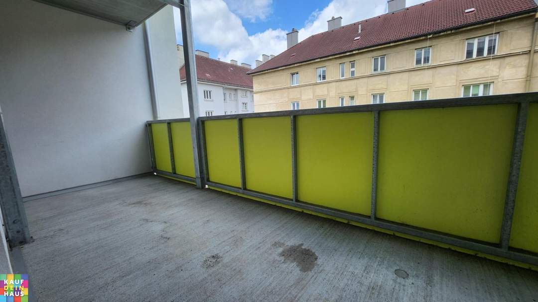 KRANZBICHLERSTRASSE 32! 2- ZIMMERWOHNUNG mit LOGGIA !