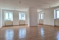 Helles, uneinsehbares Dachgeschoß-Loft in Innenhoflage