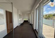 Großzügiges Penthouse mit Garten und Schwimmteich