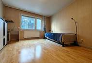 OMA ist ausgezogen - 90m² | 3 Zimmer | perfekte Infrastruktur | ruhige Innenhoflage