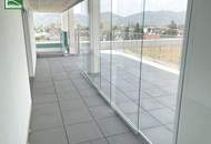 Genießen Sie die riesige Terrasse (teilweise überdacht) mit Panoramablick unbefristete Miete möglich, Stellplatz verfügbar!