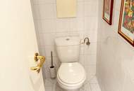 Ortsrand und Ruhelage - Hochwertige Landvilla mit großem Pool! Einfach Koffer packen und einziehen!