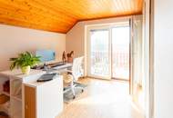 Landhaus in erhöhter Aussichtslage mit weitläufigem Grundstück im schönen Strassertal