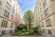 Komplett hofseitg ausgerichtete Stilaltbauwohnung im Jugendstiljuwel Schottenfelder Hof | Blick in den grünen Innenhof | Ideal auch zur WG-Nutzung