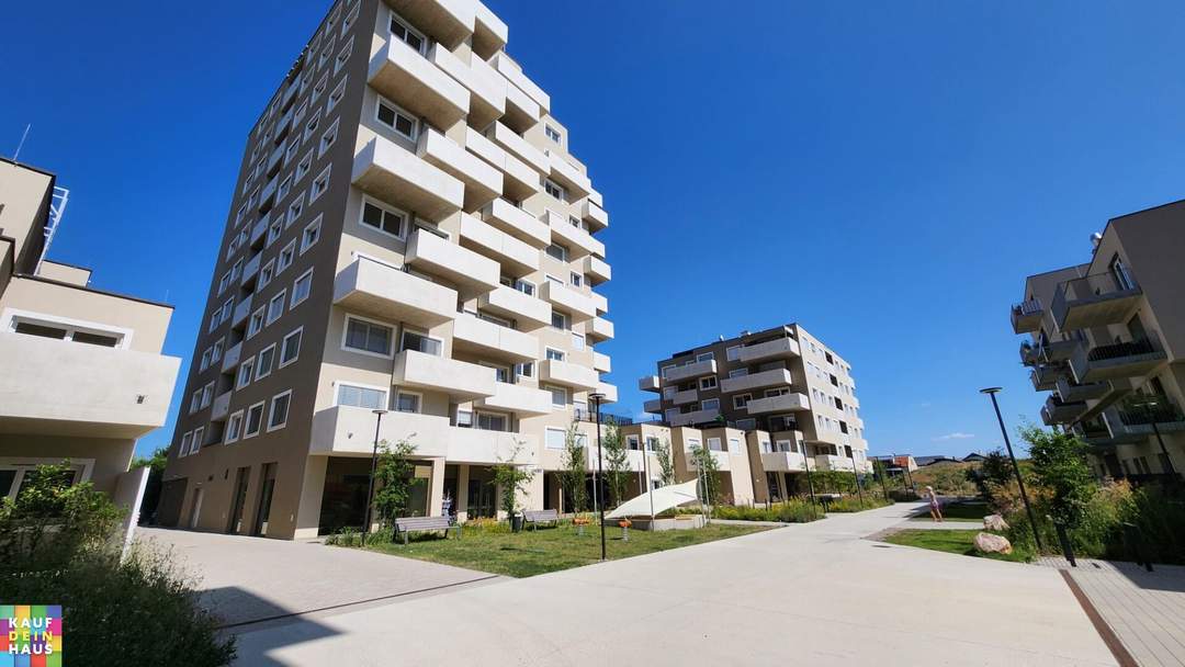 GEGENÜBER HIRSCHSTETTNER BADETEICH!