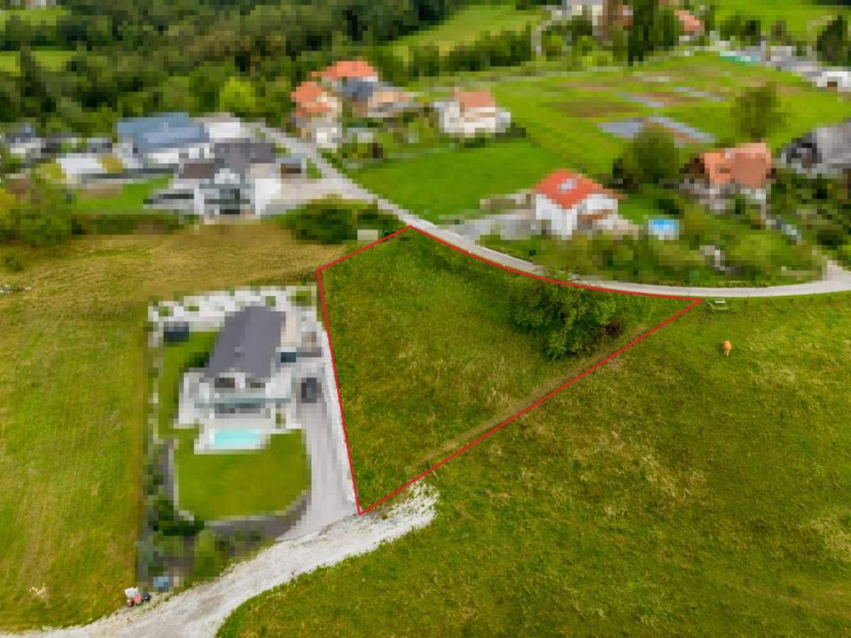 Rarität: Sonniges Baugrundstück in begehrter Aussichtslage