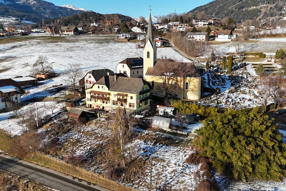 Nahe Seeboden am Millstätter See: Großzügiges Mehrparteienhaus. 260 m² Ausbaureserve. Investment mit Perspektive., Haus-kauf, 548.000,€, 9871 Spittal an der Drau