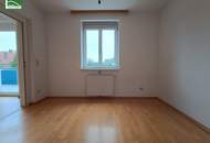 Geförderte 3-Zimmer-Wohnung mit großem Balkon im Dachgeschoss! Unbefristet!