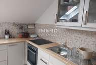 Charmante Dachgeschosswohnung für Single oder Pärchen!